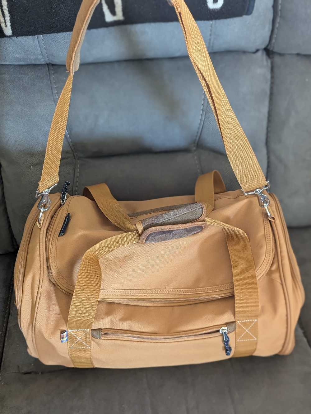Skyway Whidbey 22" Honey Travel Bag Detachable Strap Shoe Storage Pocket